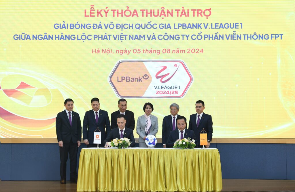 LPBank trở thành nhà tài trợ chính Giải Bóng đá Vô địch Quốc gia LPBank V.League 1